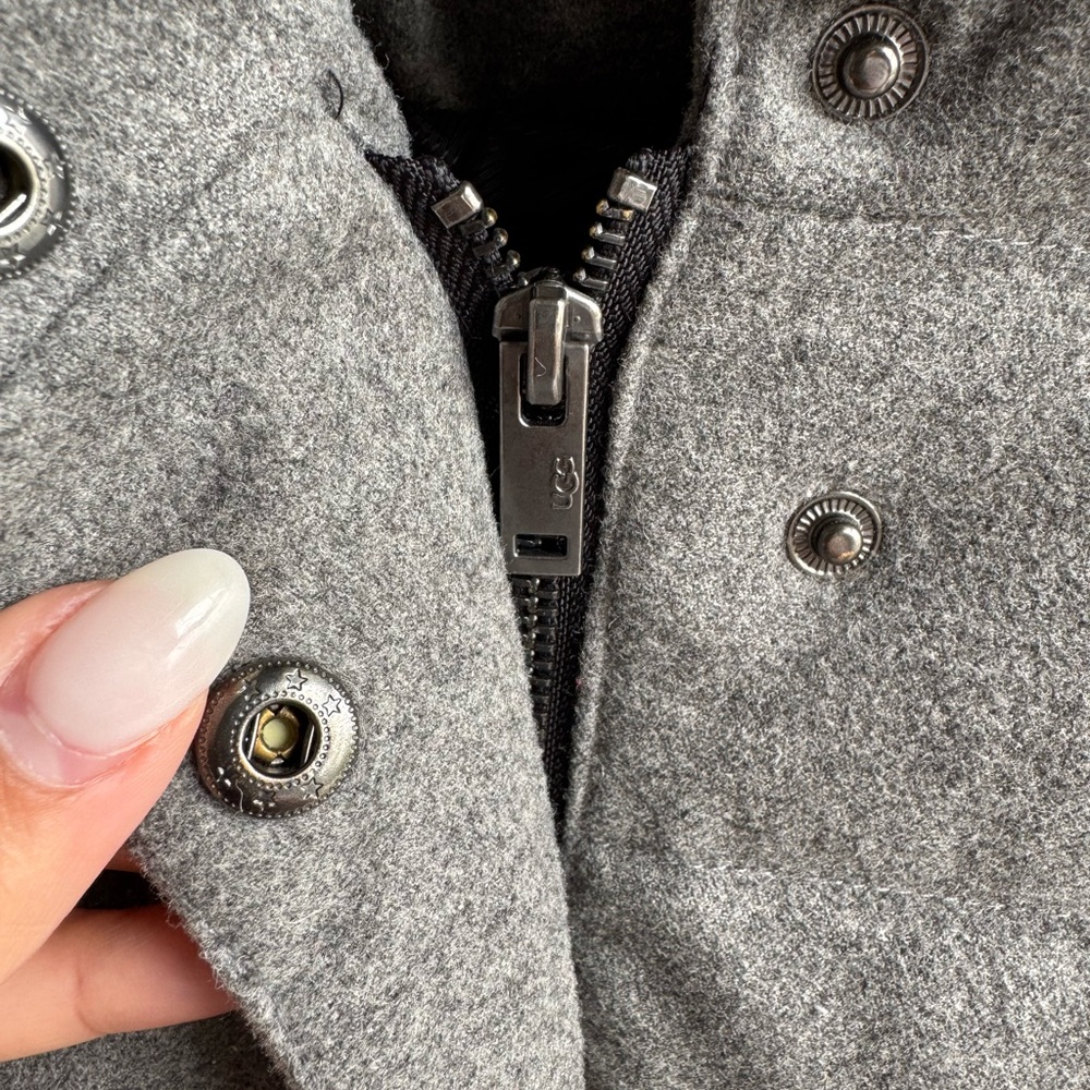 UGG Gray Puffy Coat | Small - Picture 3 of 9